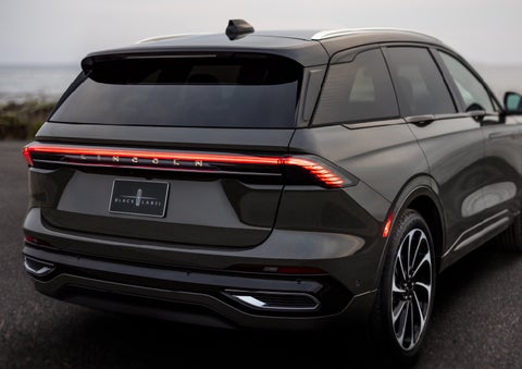 The rear of a 2024 Lincoln Black Label Nautilus® SUV displays full LED rear lighting. | Preston Lincoln in Hurlock MD