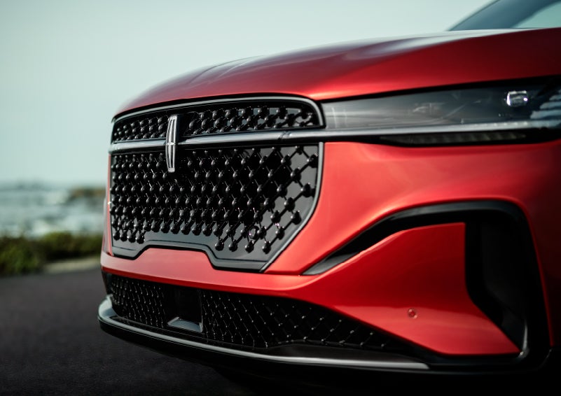 The sleek grille of a 2024 Lincoln Nautilus® SUV with the available Jet Appearance Package makes a bold statement. | Preston Lincoln in Hurlock MD